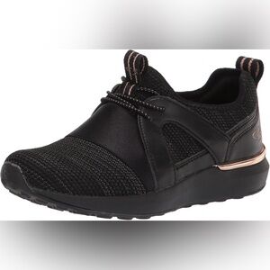 Sketchers Concept 3 Women’s Slip-On  Sneakers Size 8